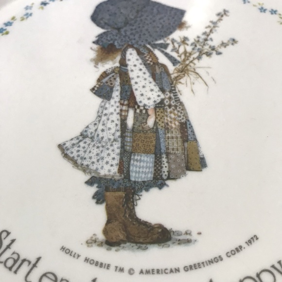 Holly Hobbie Children’s Plate - Picture 2 of 4